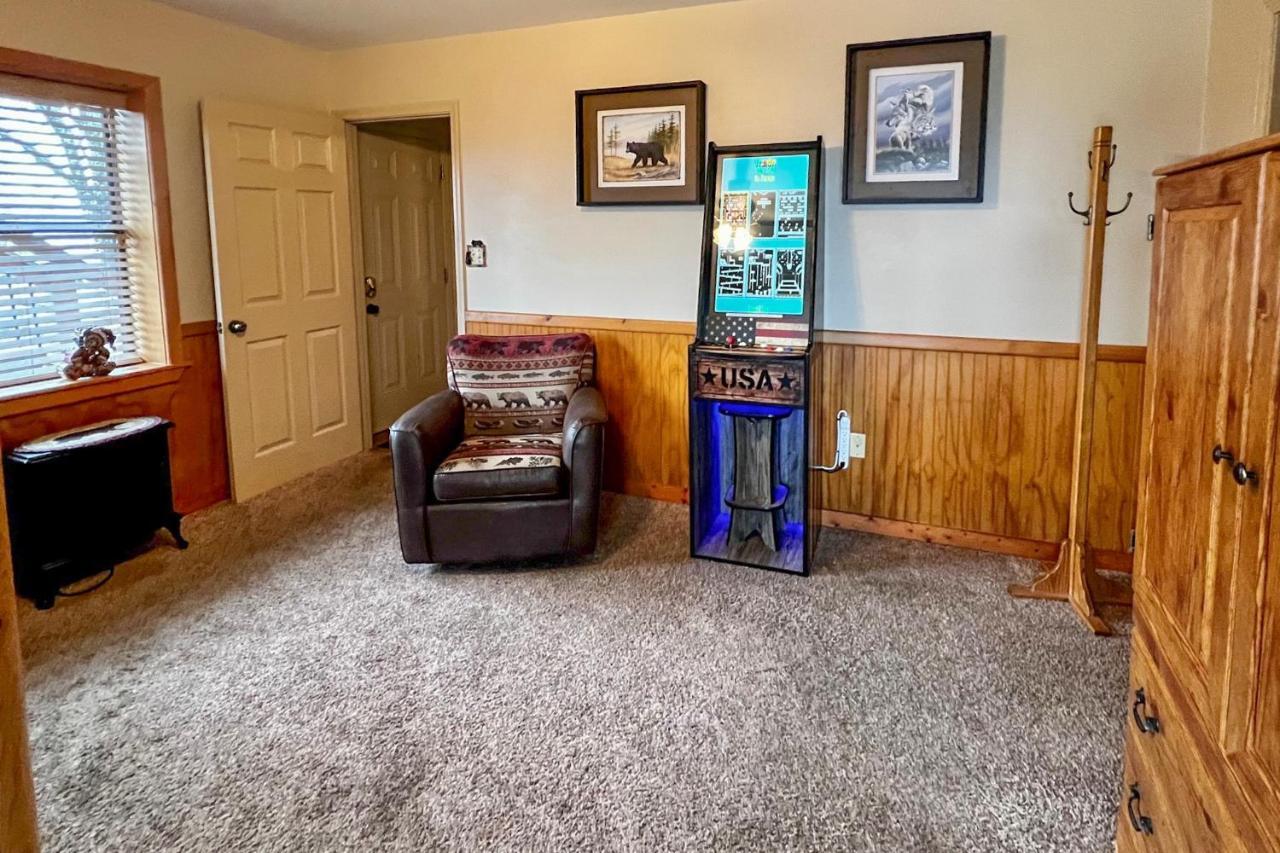 Villa Smoky Mountain Retreat With Hot Tub, Arcade Games Pigeon Forge Exterior foto